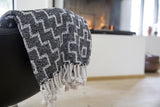 Bomullspledd med frynser i 100% bomull 135 x 200 cm. fra Rugs’N’More